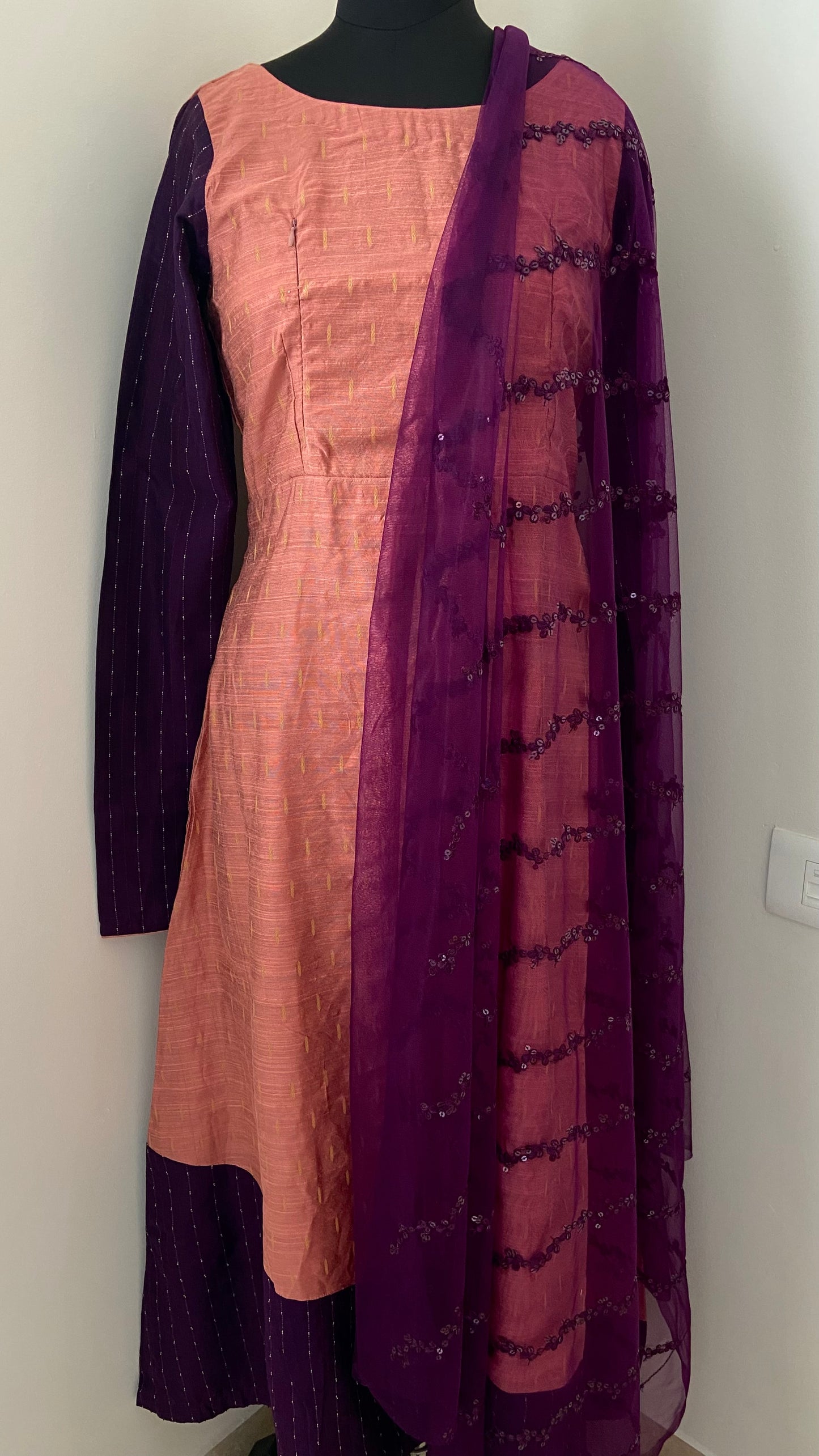 Saanvi - Rising Border